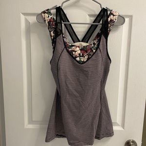 lululemon tank top with built in bra